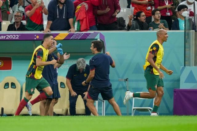 1670357359873017423.jpg FjUYXX_XEAc5Rxy.jpg